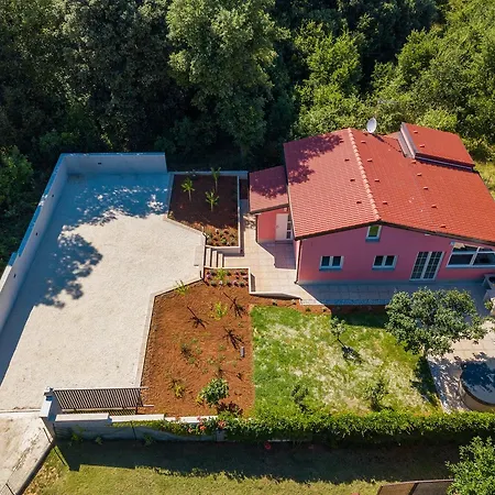 House Bumbiste 1703 *