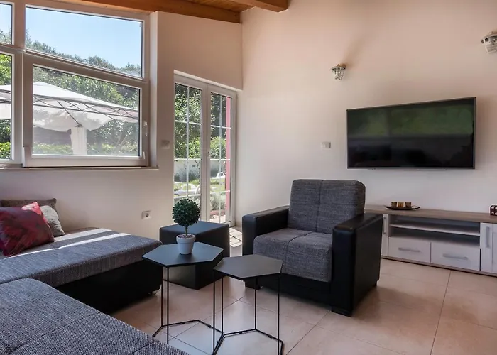 House Bumbiste 1703 펜션