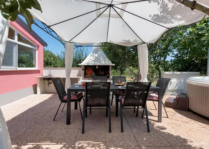 House Bumbiste 1703 * 반졸레