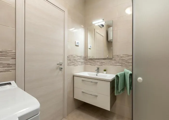 House Bumbiste 1703 * 반졸레