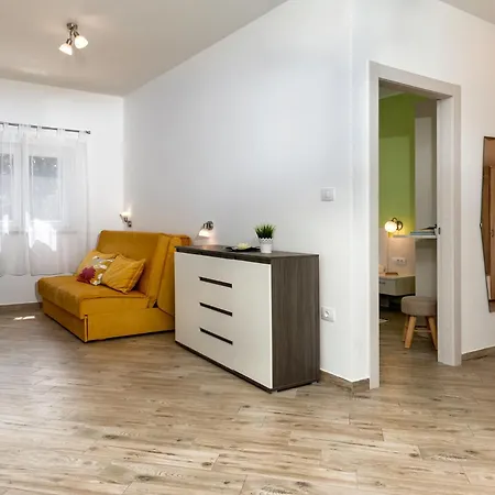 בית נופש House Bumbiste 1703